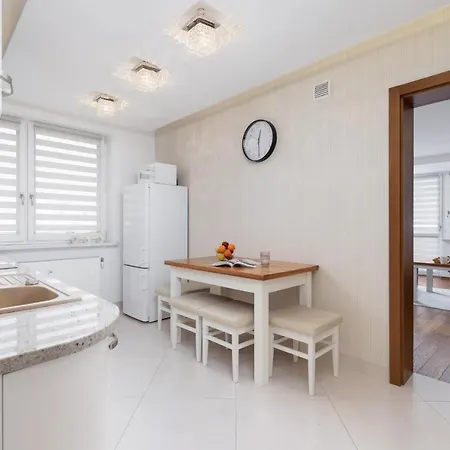 Mountain View Zborowskiego By Renters Apartament